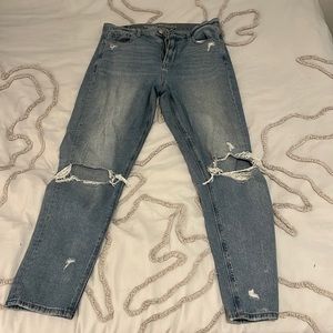 American Eagle Mom Jeans